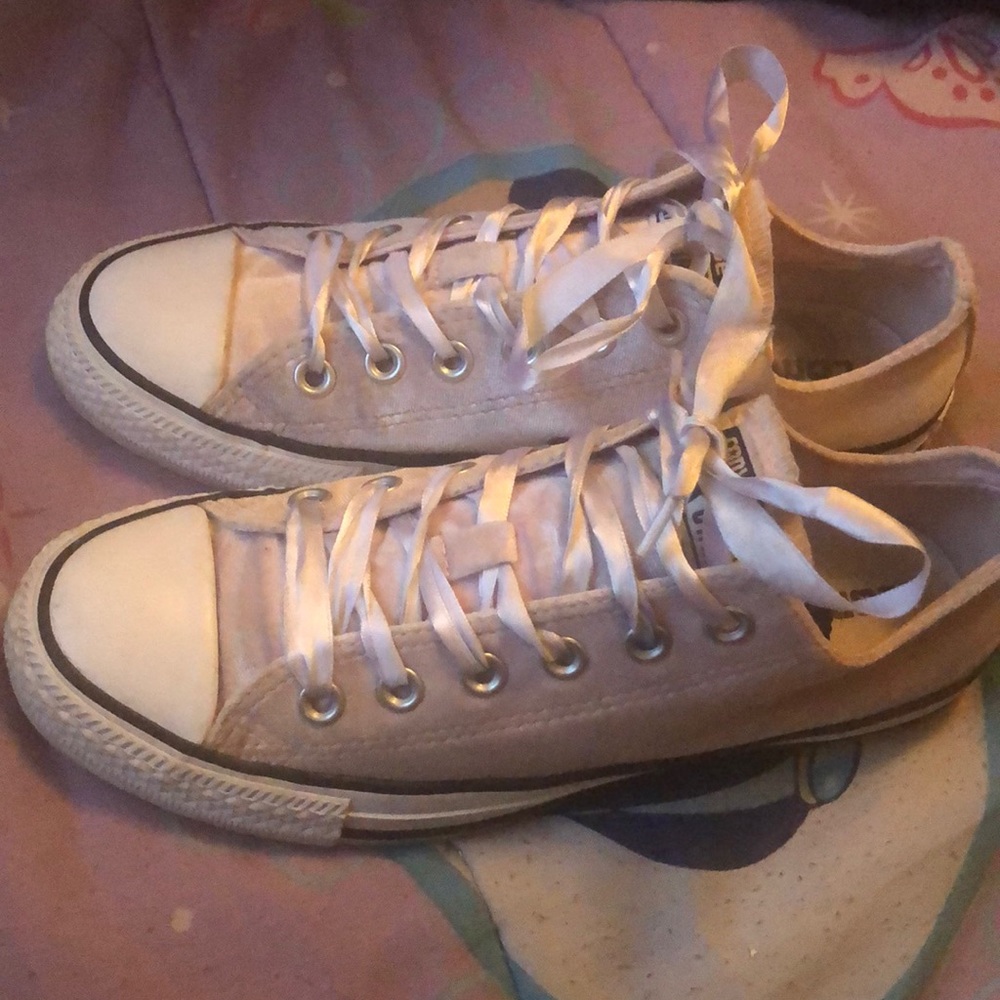 Baby Pink Suede Silk laces Converse
